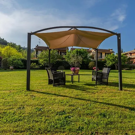 Acero Rosso * Riccò del Golfo di Spezia