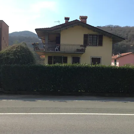 Acero Rosso Apartment