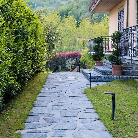 Acero Rosso Apartment