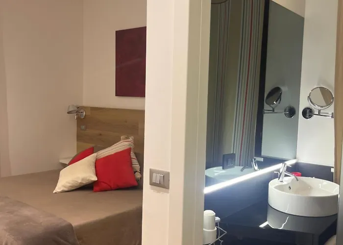 Acero Rosso Lägenhet Riccò del Golfo di Spezia