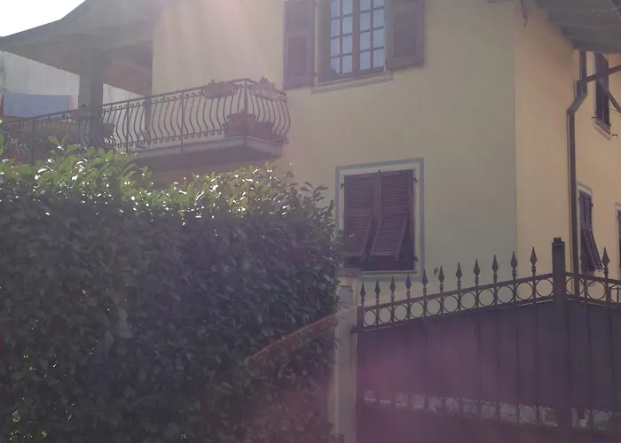 Acero Rosso Lägenhet Riccò del Golfo di Spezia